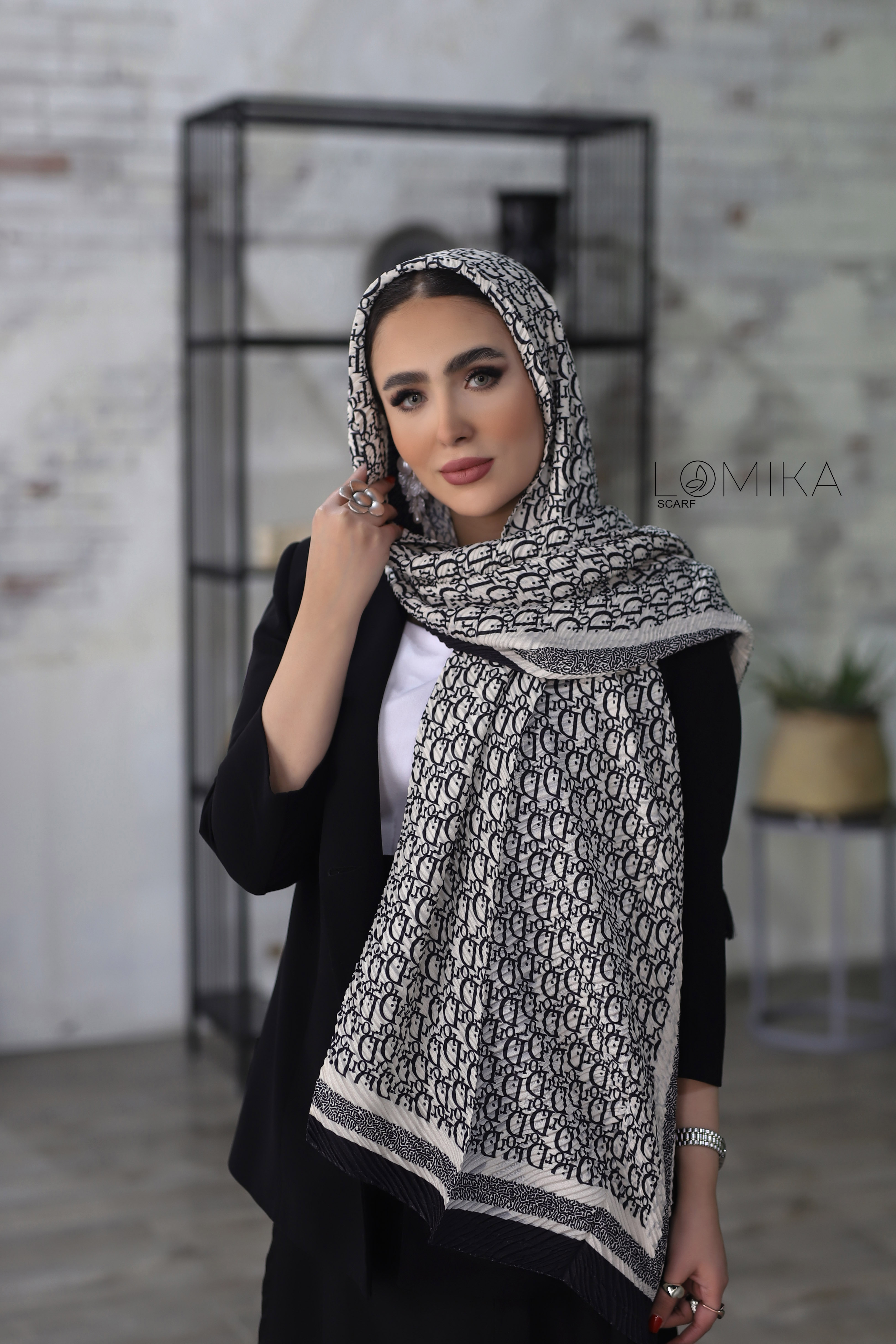 شال پلیسه طرح دیور بسته8رنگی کد sp46 (عمده)