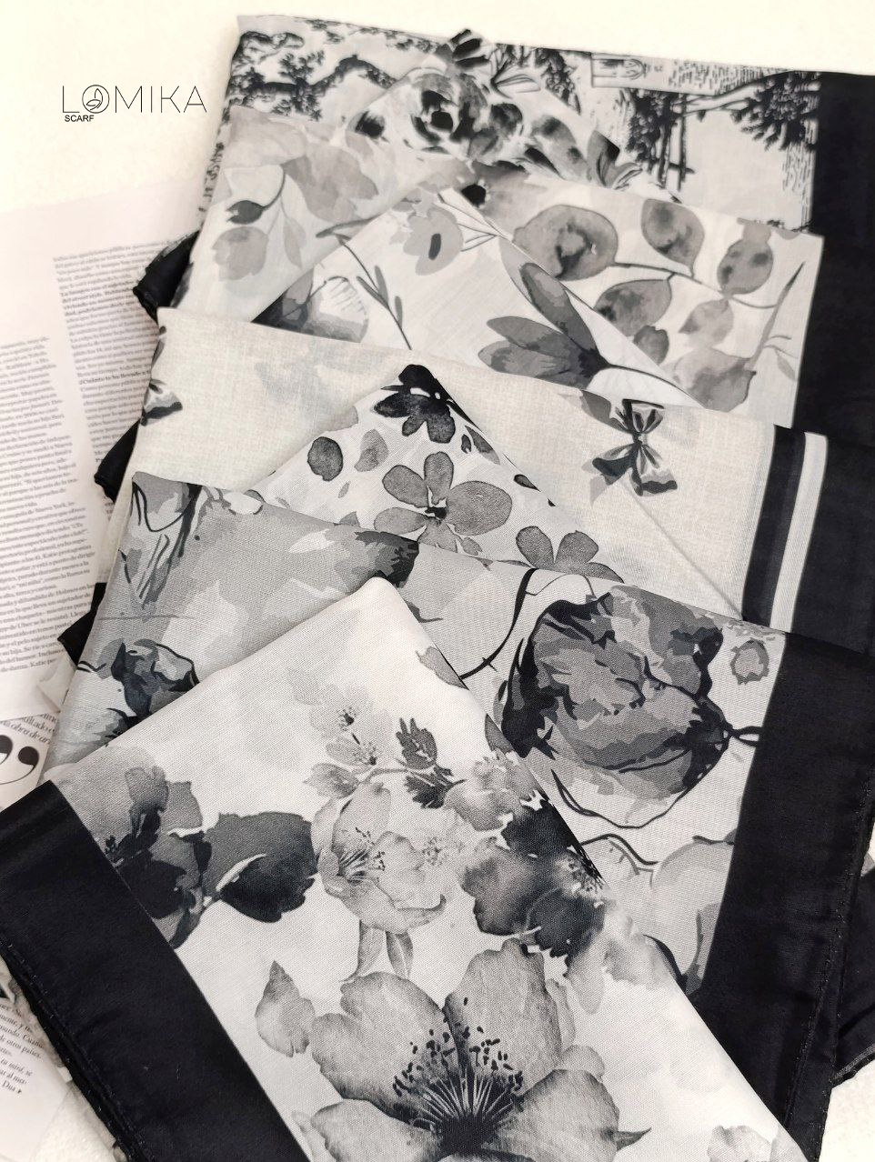 روسری نخی پک سفیدمشکی بسته8طرحی کد r100 (عمده)