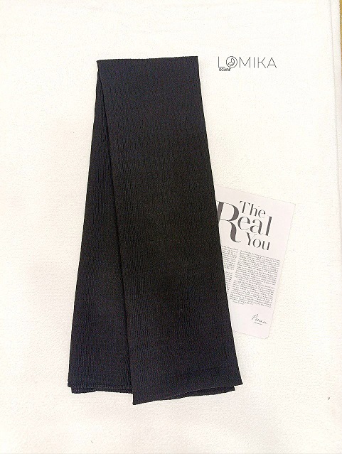 شال پلیسه مشکی سری انتخابی کد sp65 (عمده)