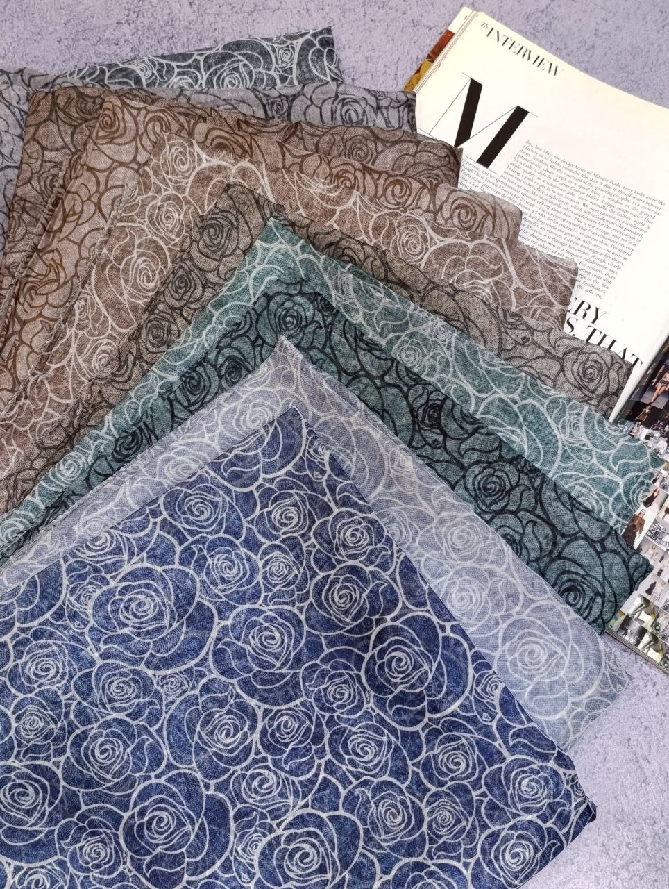 شال حریرچاپی بسته10رنگی کد sh52 (عمده)