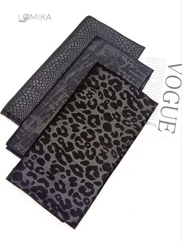 خرید روسری مشکی مجلسی طرح‌دار بسته ۳ عددی | فروش عمده روسری شیک و باکیفیت