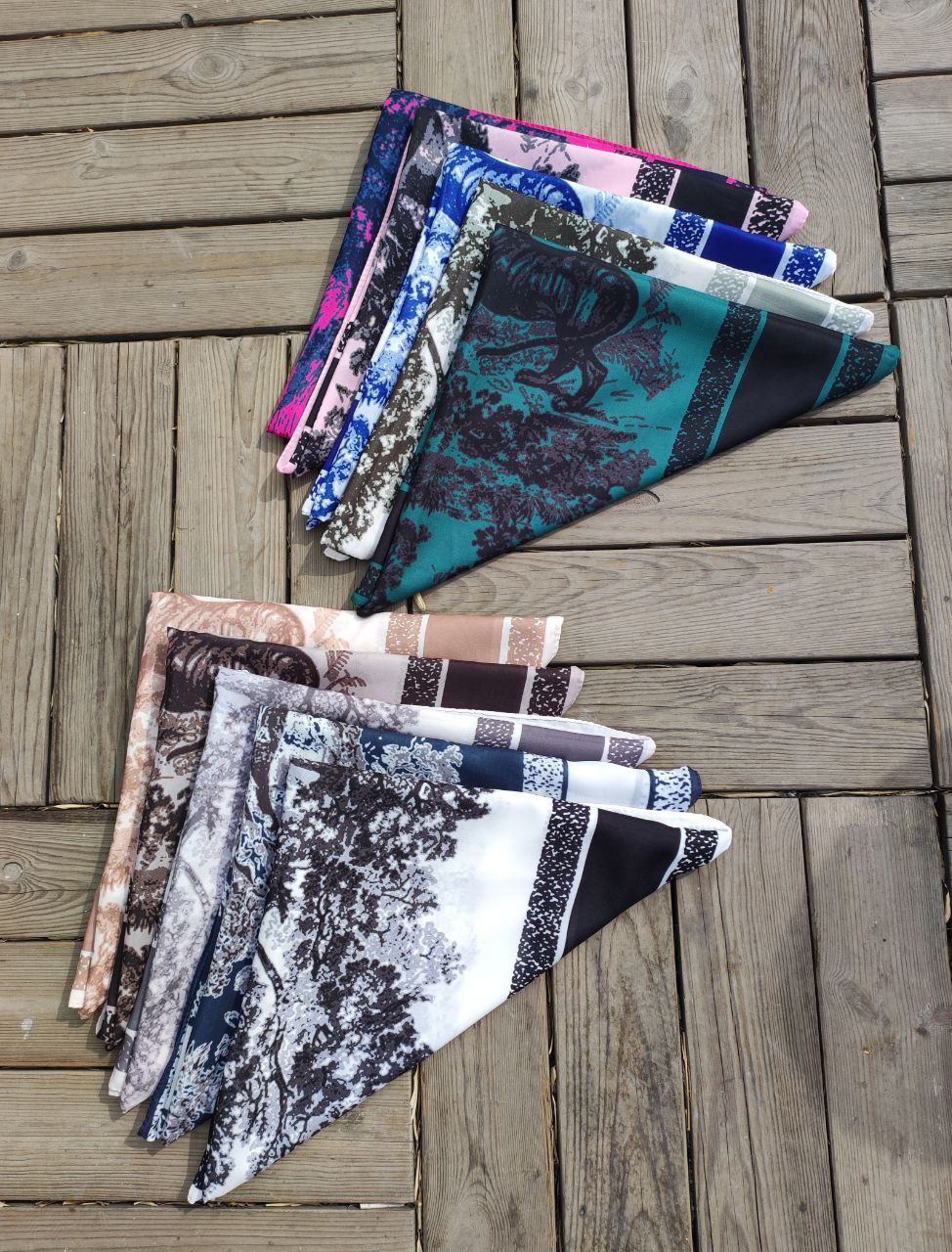 روسری طرحدار بسته10رنگی کد r30 (عمده)
