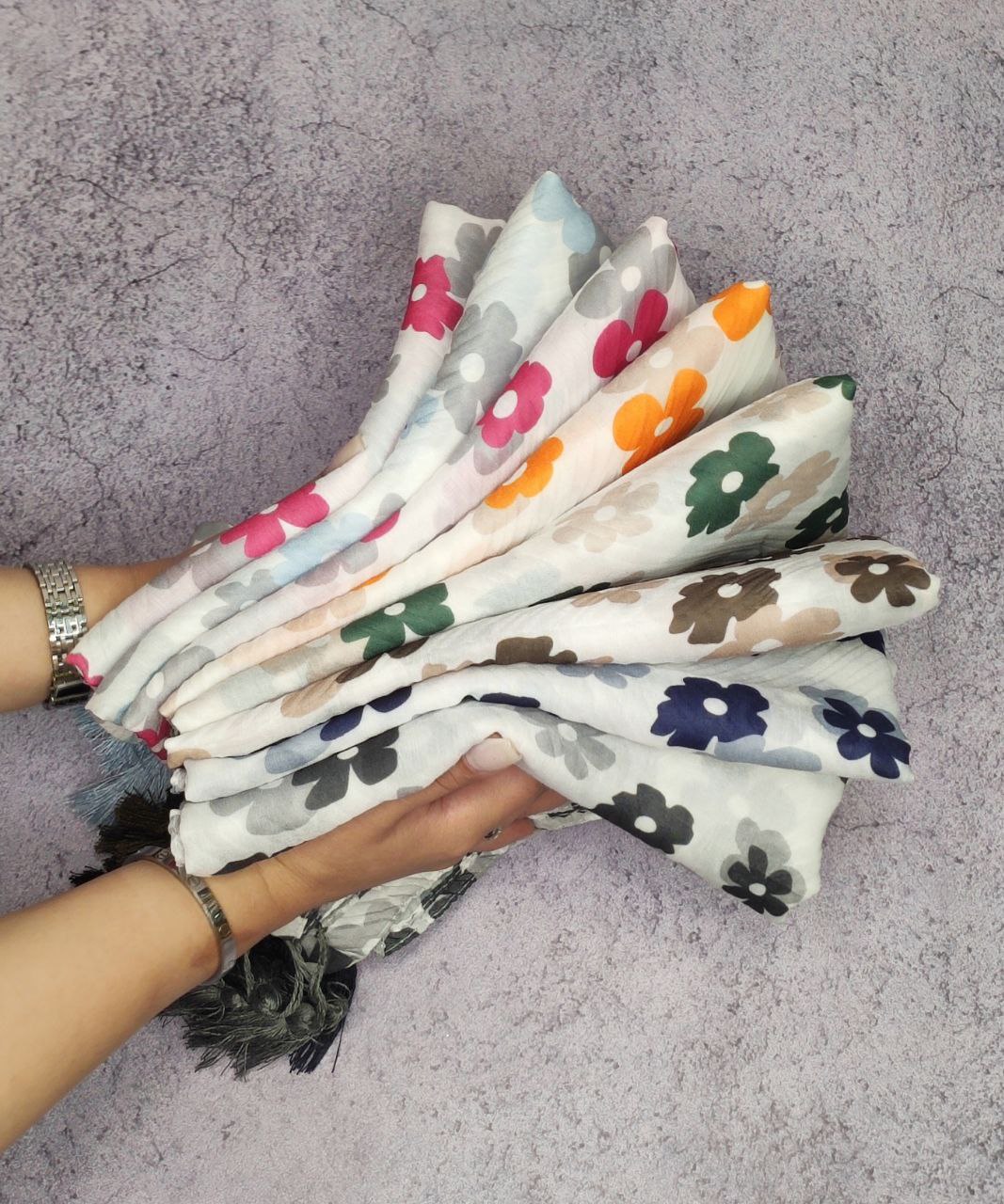 شال پلسه طرحدار بسته8رنگی کد sp14 (عمده)
