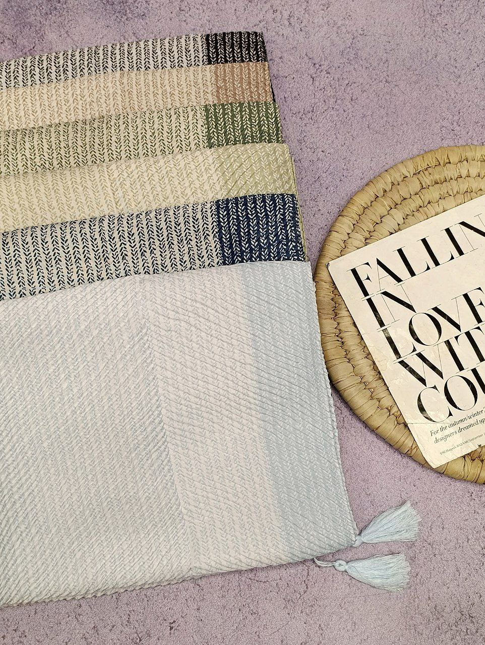 شال پلیسه طرحدار بسته6رنگی کد sp15 (عمده)
