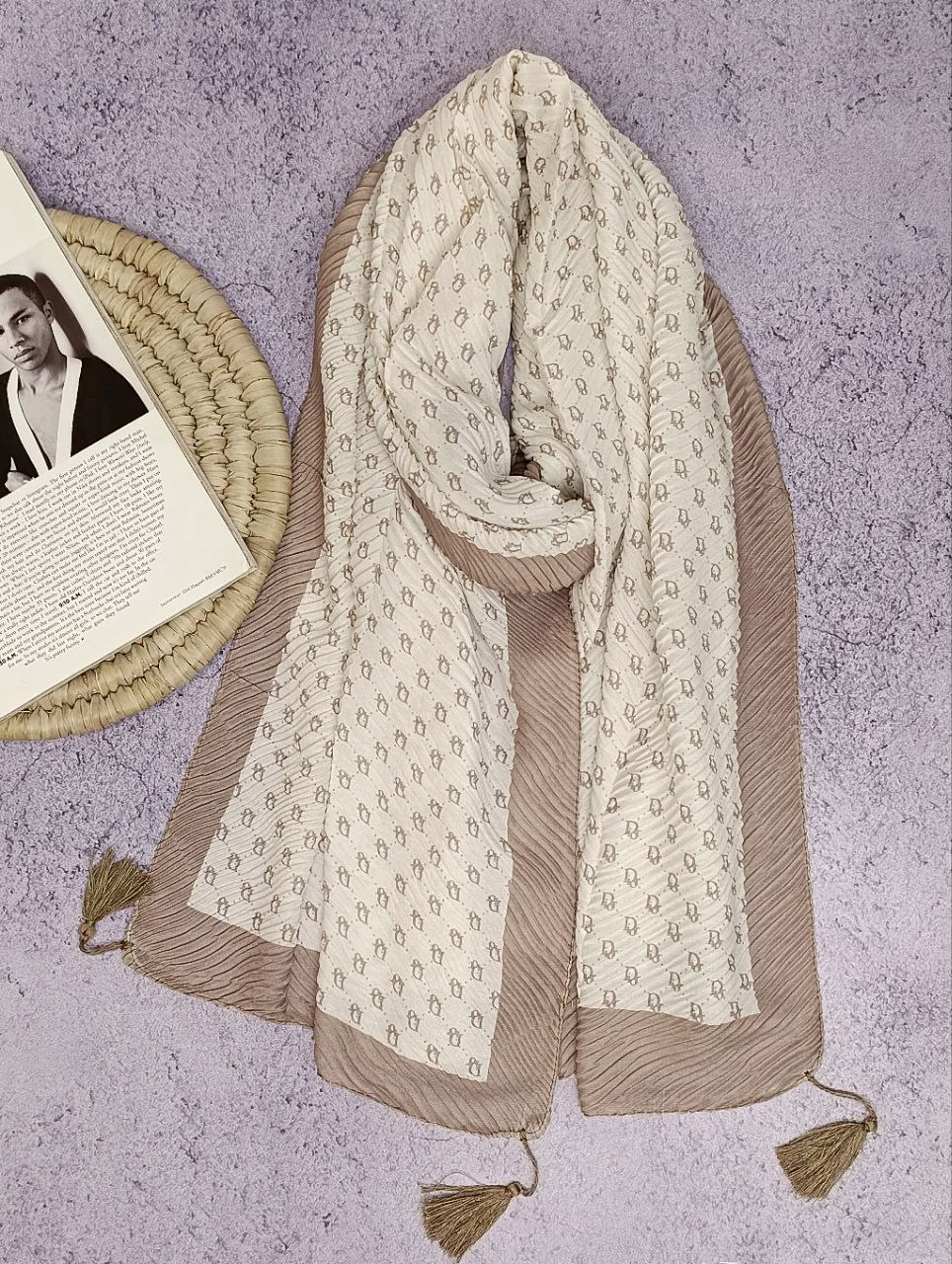 شال پلیسه طرحدار بسته12طرحی کد sp18 (عمده)
