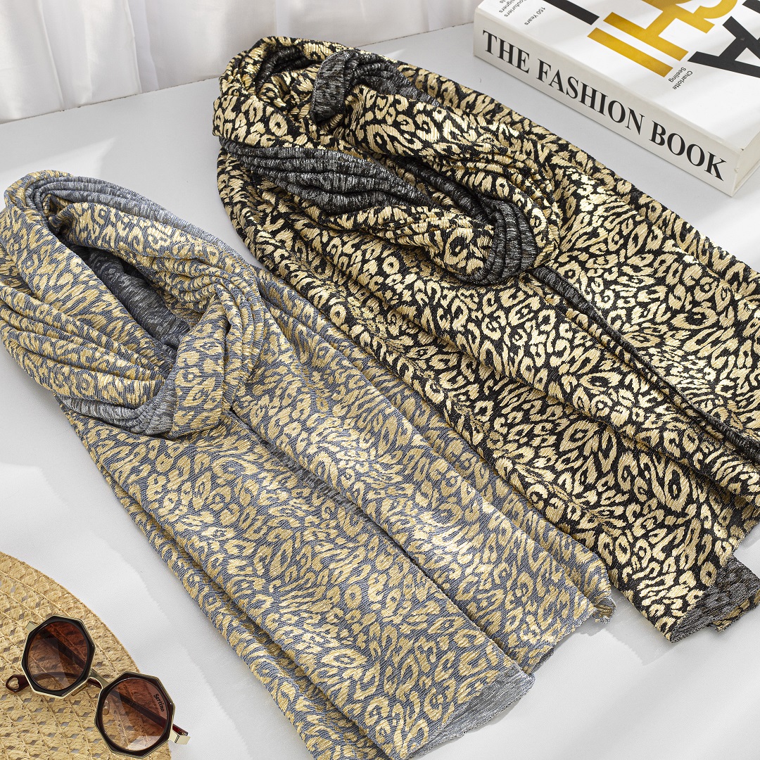 شال حریر طلاکوب بسته5رنگی کد sm13 (عمده)
