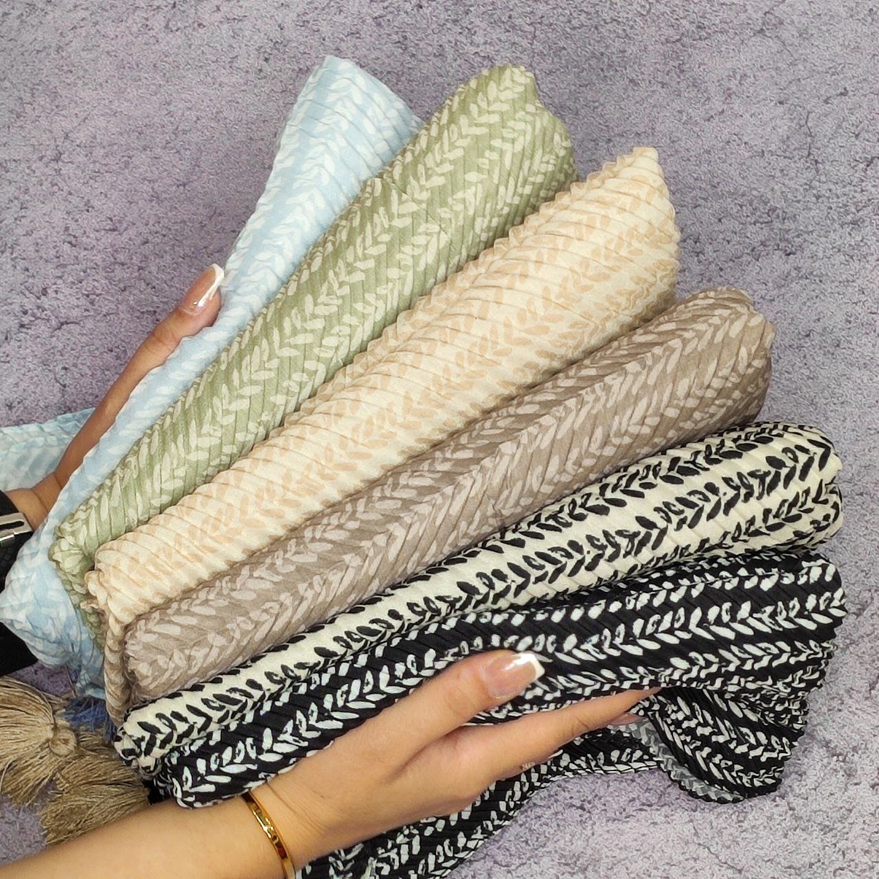 شال پلیسه طرحدار بسته6رنگی کد sp19 (عمده)
