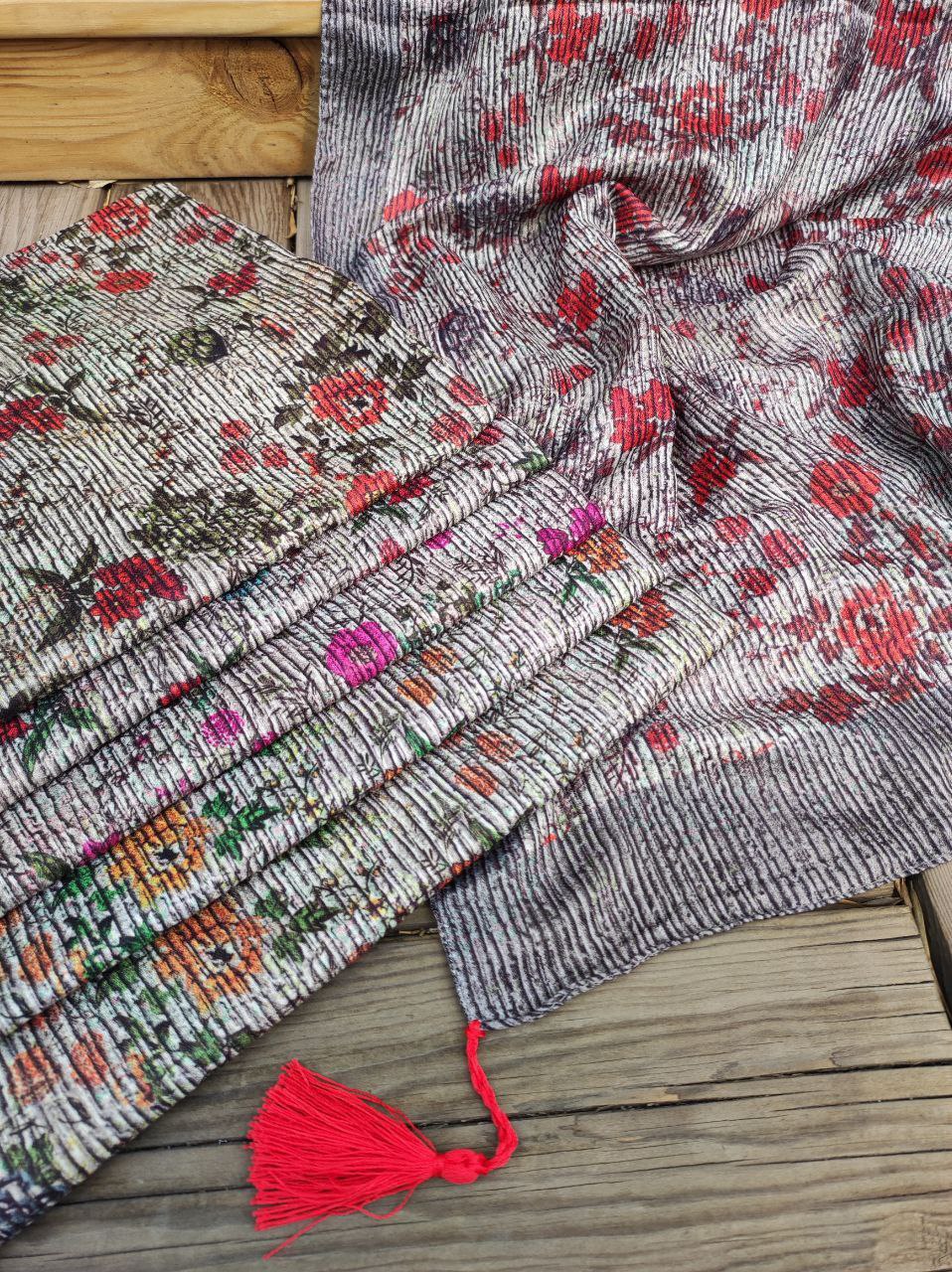 شال طرح پلیسه بسته6رنگی sh24 (عمده)
