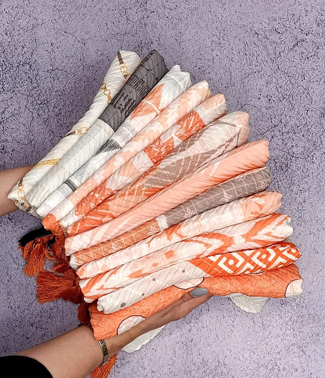 شال پلیسه طرحبندی بسته12طرحی کد sp26 (عمده)
