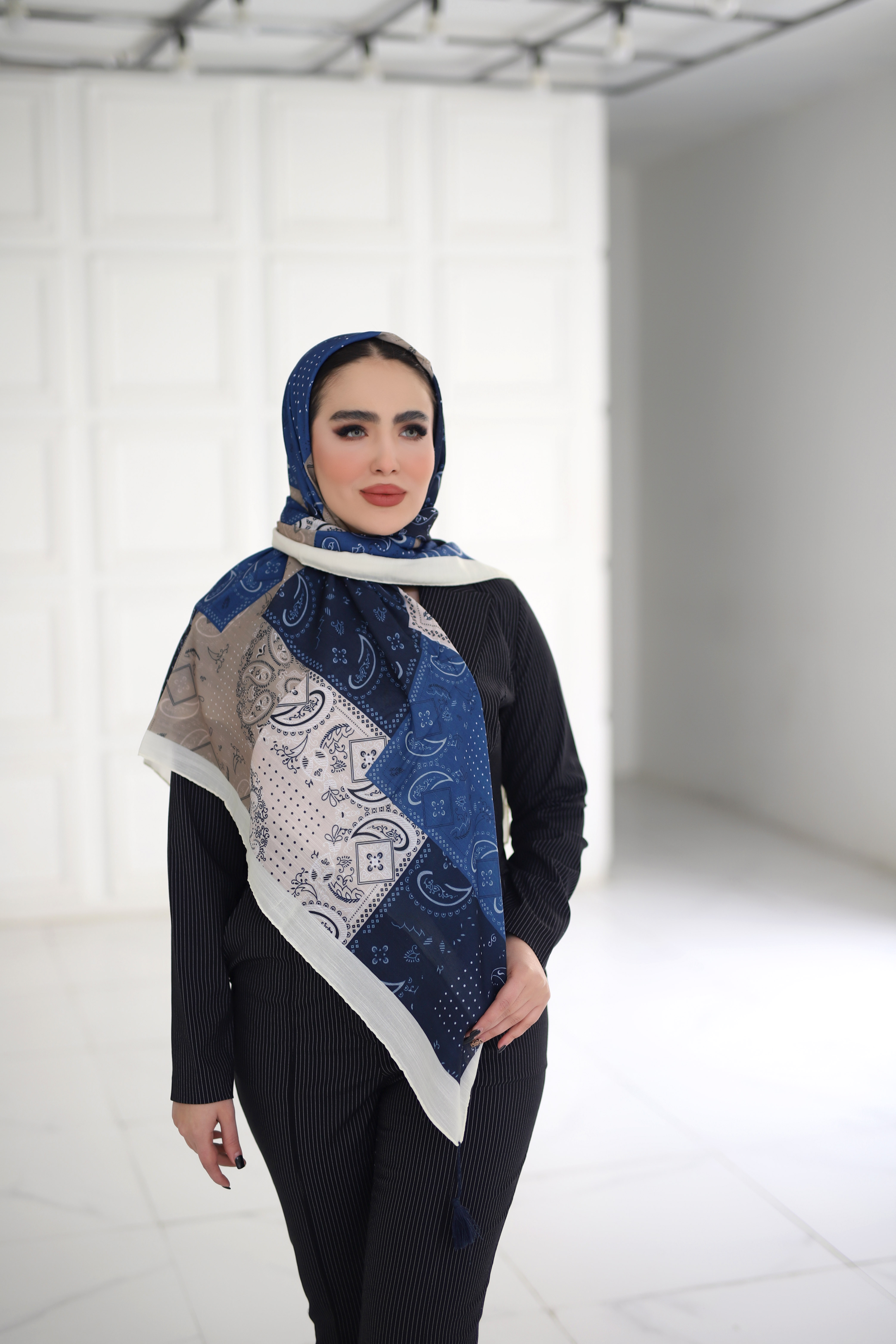 روسری نخی منگوله بسته6طرحی کدr2 (عمده)
