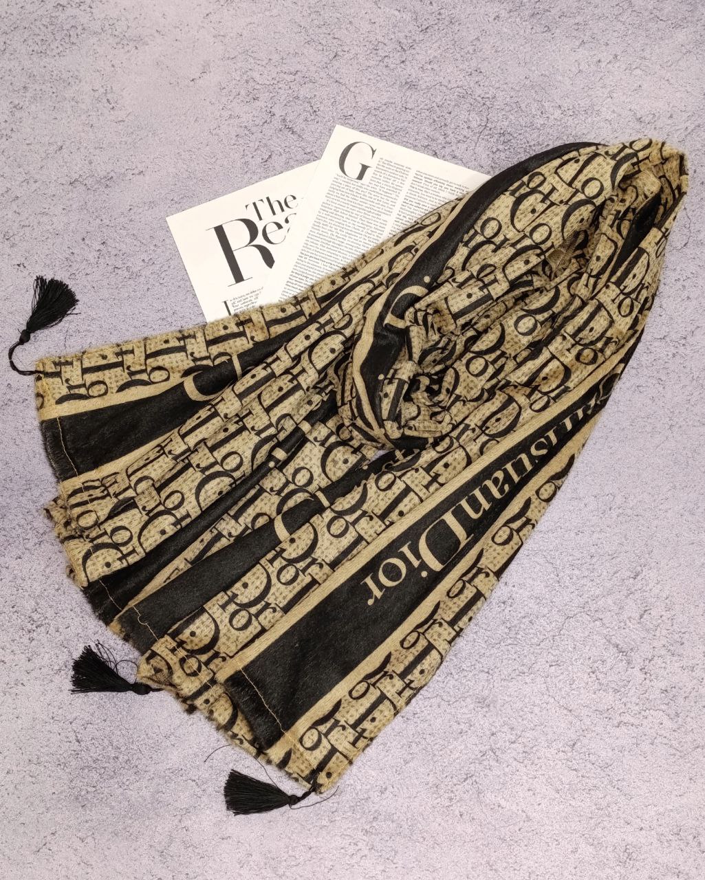 شال مخمل طرحبندی بسته10طرحی کدsc7 (عمده)
