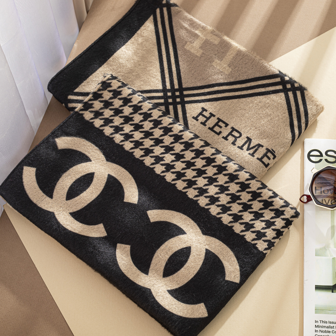 شال مخمل طرحبندی بسته10طرحی کدsc7 (عمده)
