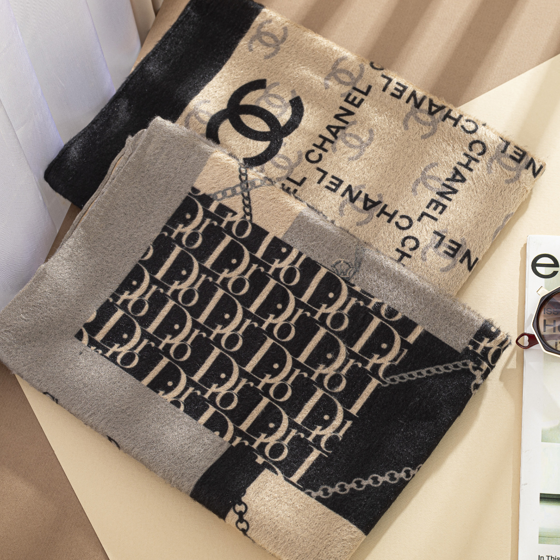 شال مخمل طرحبندی بسته10طرحی کدsc7 (عمده)
