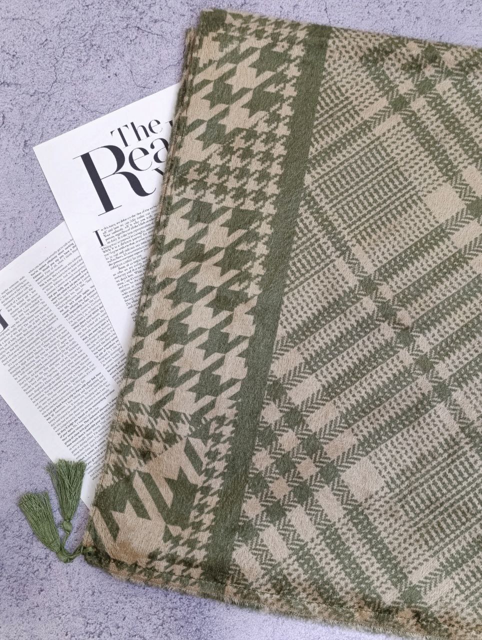 شال مخمل طرحبندی بسته10طرحی کد sc8 (عمده)
