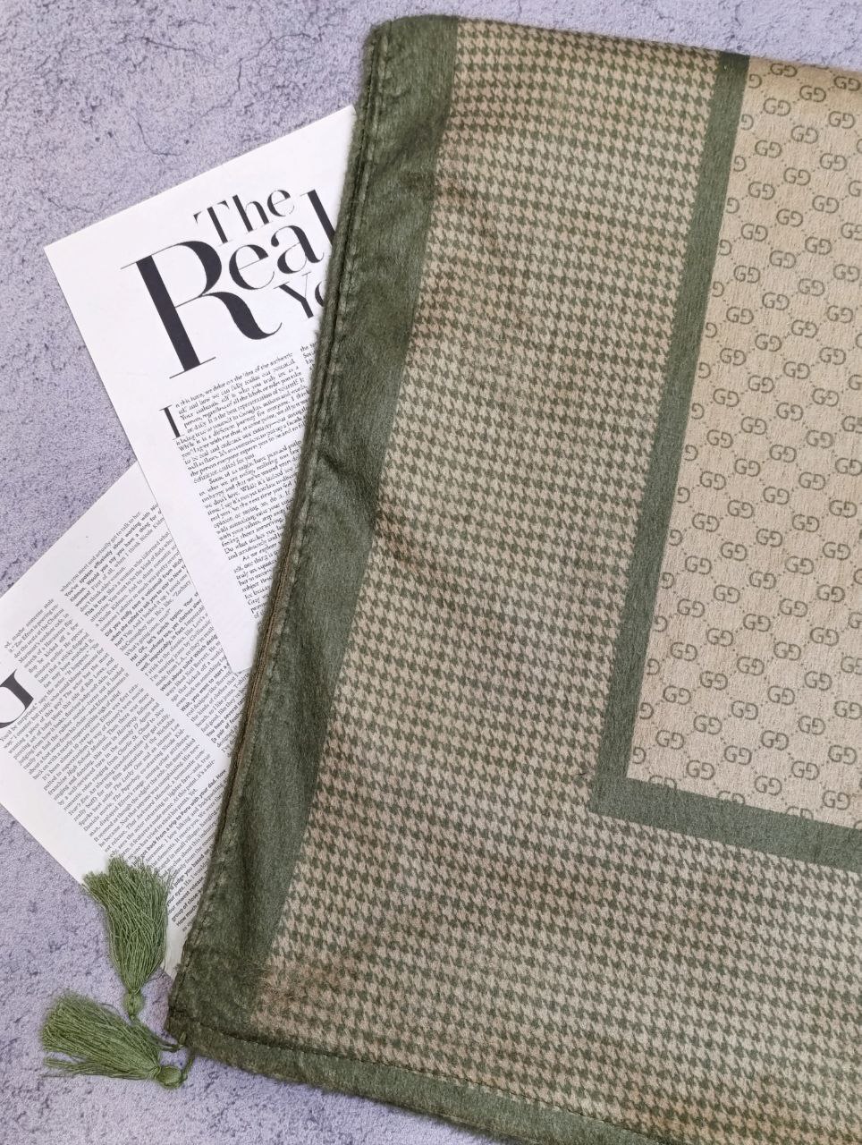 شال مخمل طرحبندی بسته10طرحی کد sc8 (عمده)
