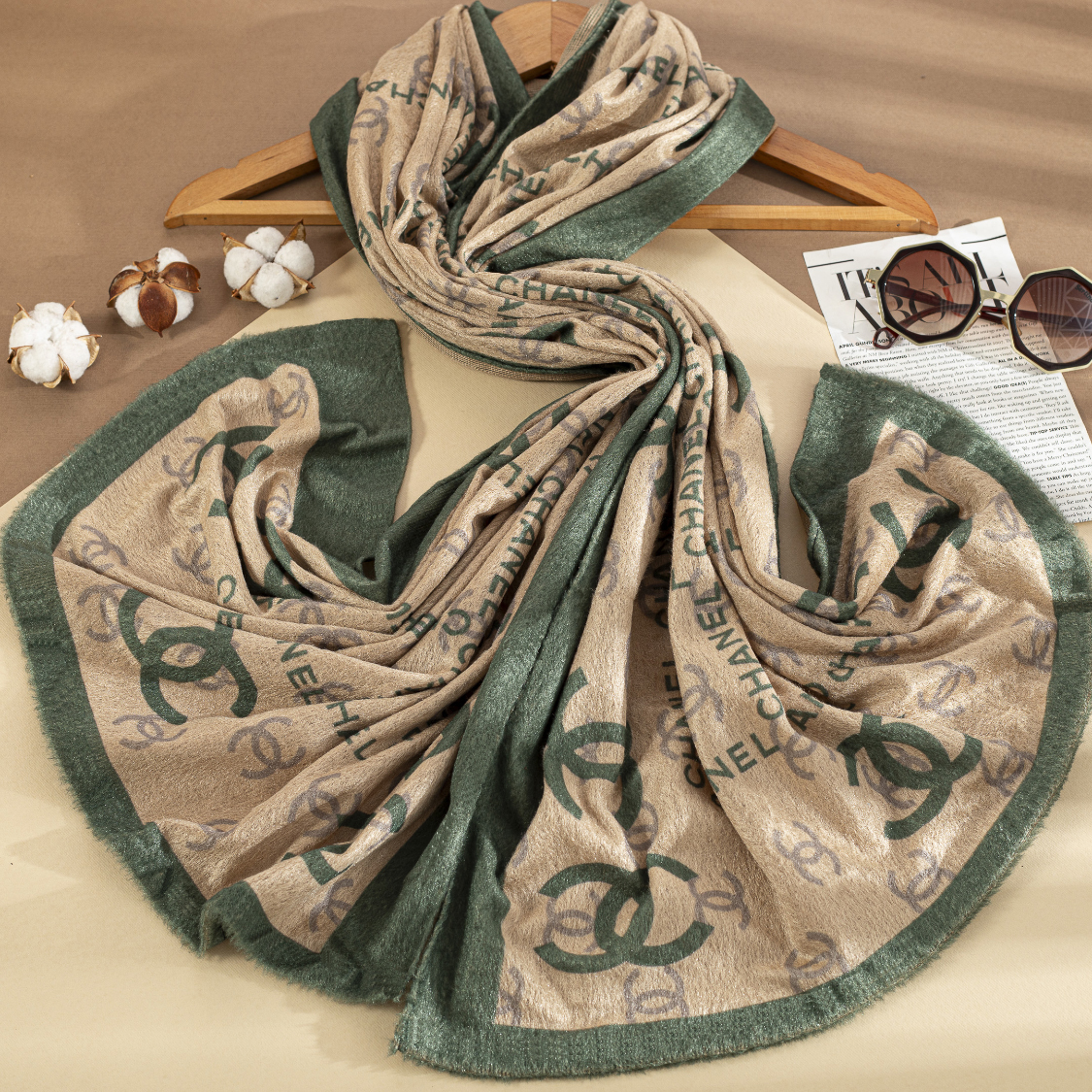 شال مخمل طرحبندی بسته10طرحی کد sc8 (عمده)
