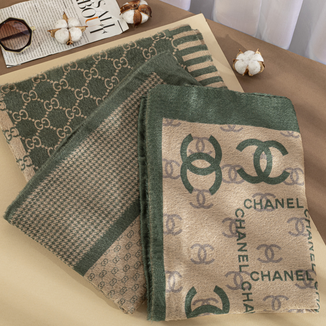 شال مخمل طرحبندی بسته10طرحی کد sc8 (عمده)
