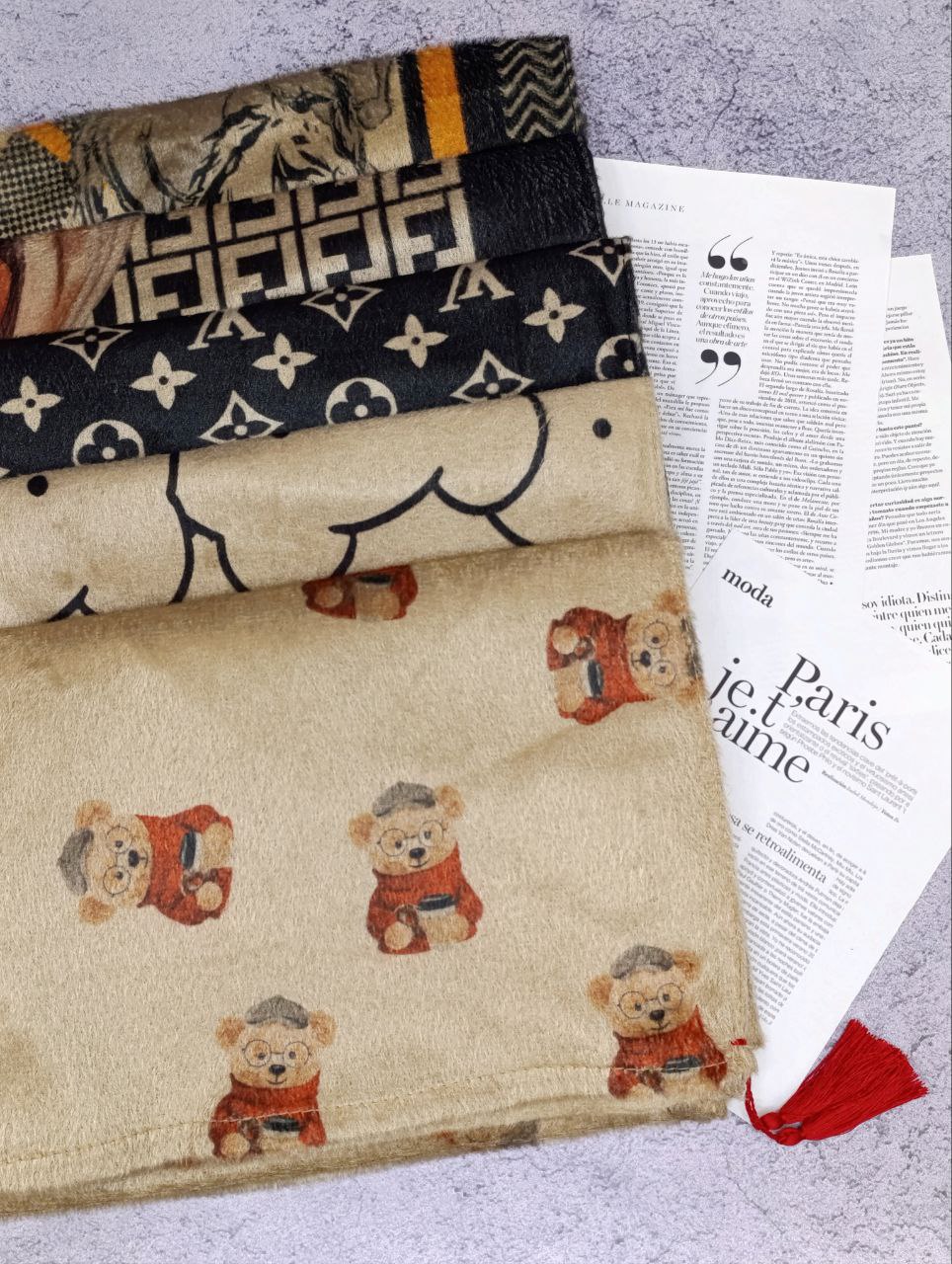 شال مخمل تینیجری بسته5طرحی کد sc22 (عمده)
