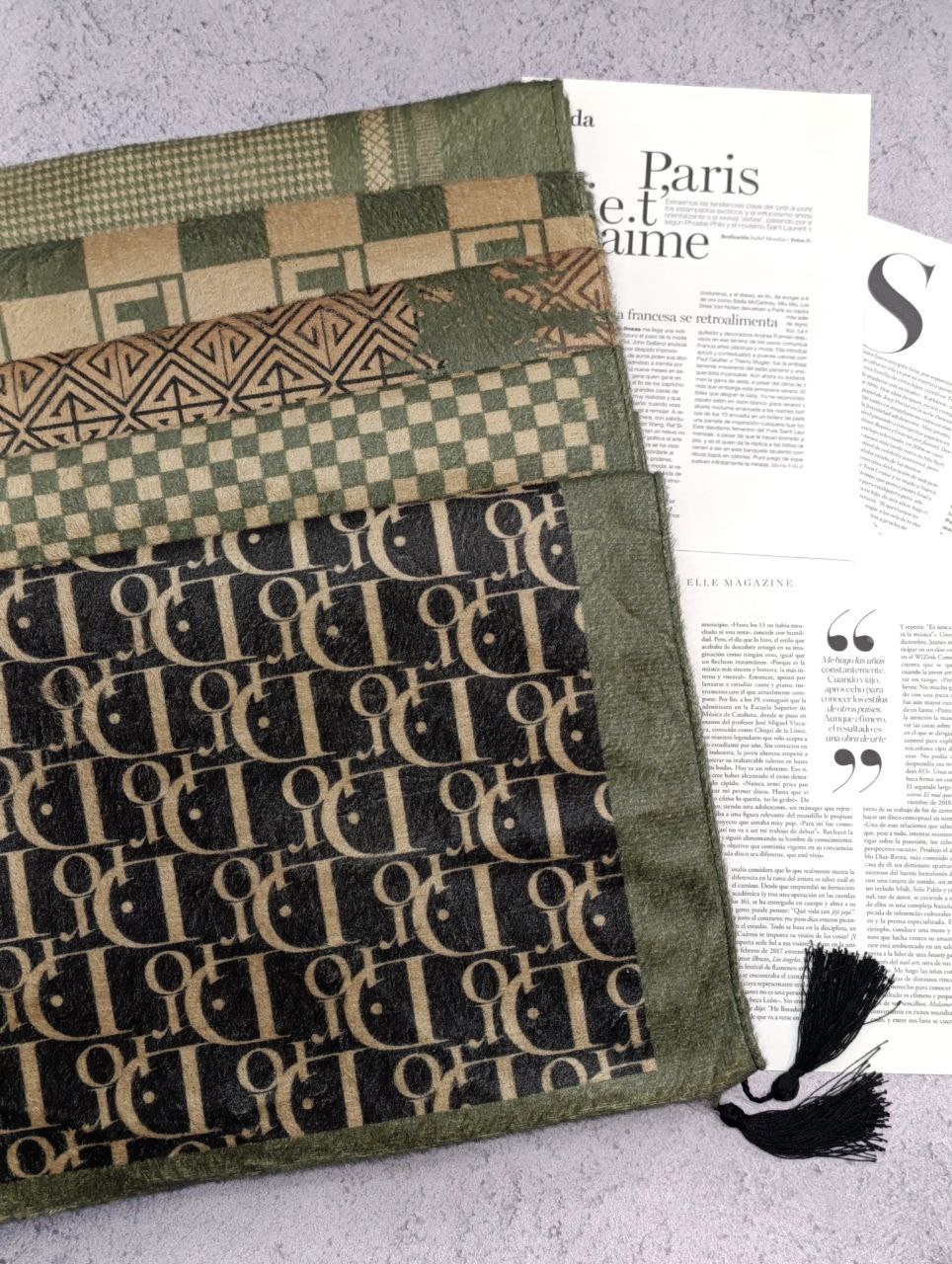 شال مخمل طرحبندی بسته5طرحی کد sc23 (عمده)
