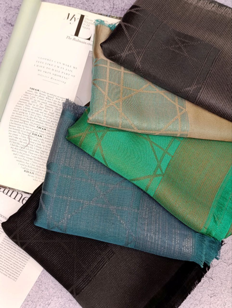 روسری ژاکارد بسته11رنگی کد rm7 (عمده)
