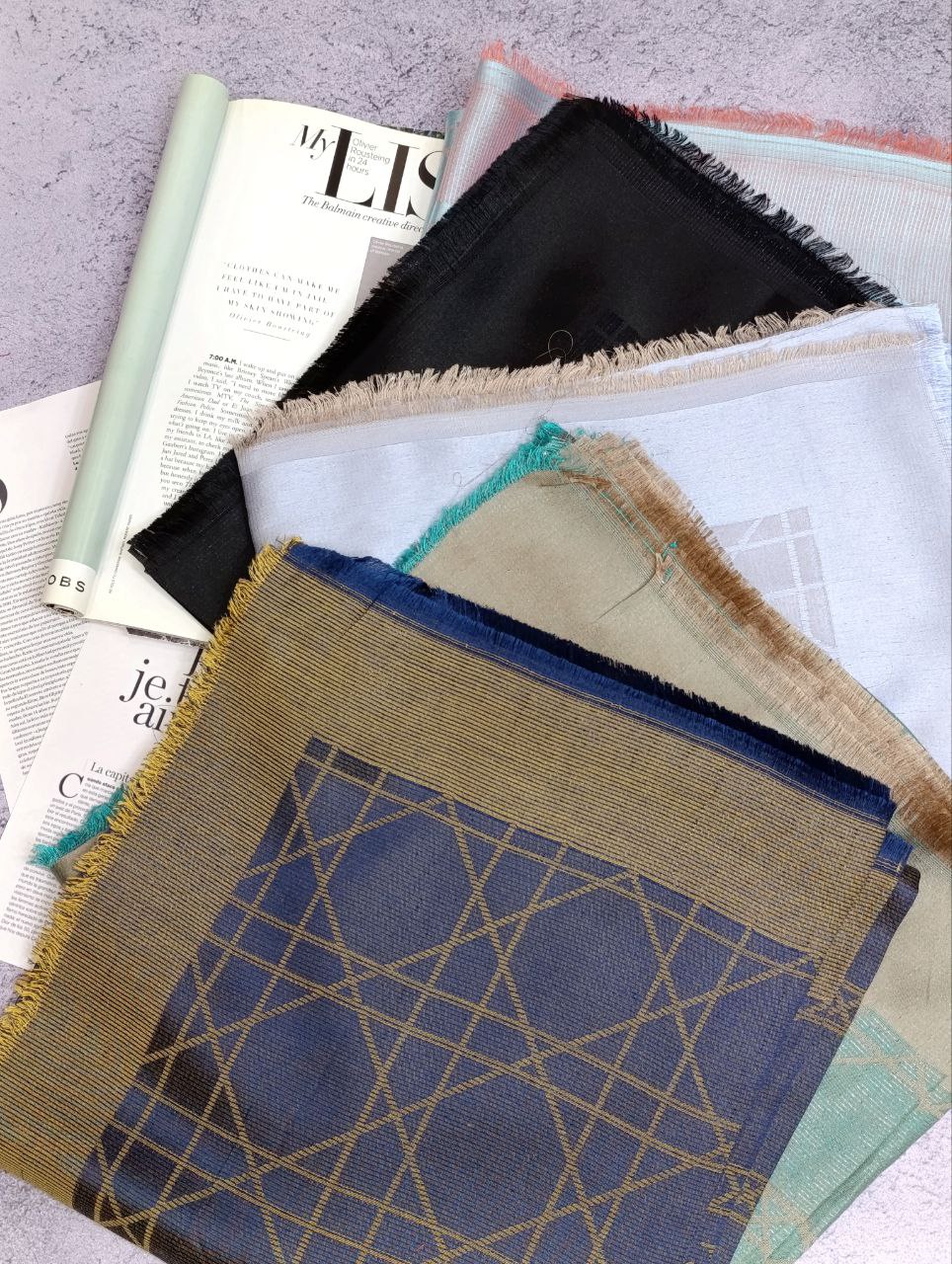 روسری ژاکارد بسته11رنگی کد rm7 (عمده)
