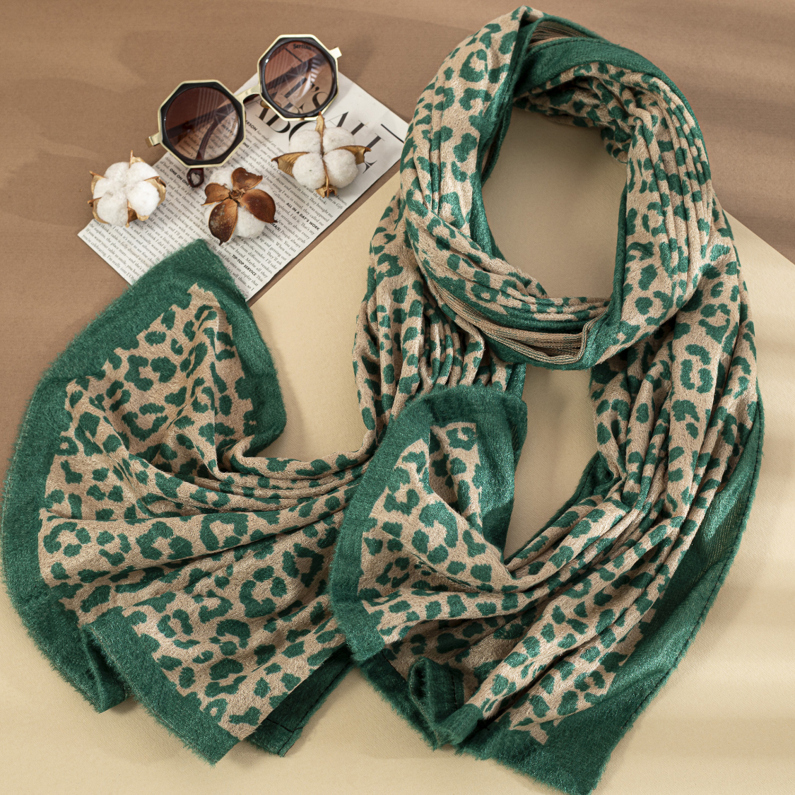 شال مخمل طرحدار بسته10طرحی کد sc35 (عمده)
