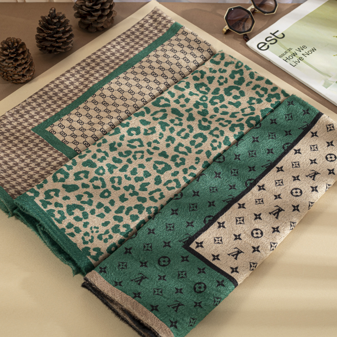 شال مخمل طرحدار بسته10طرحی کد sc35 (عمده)
