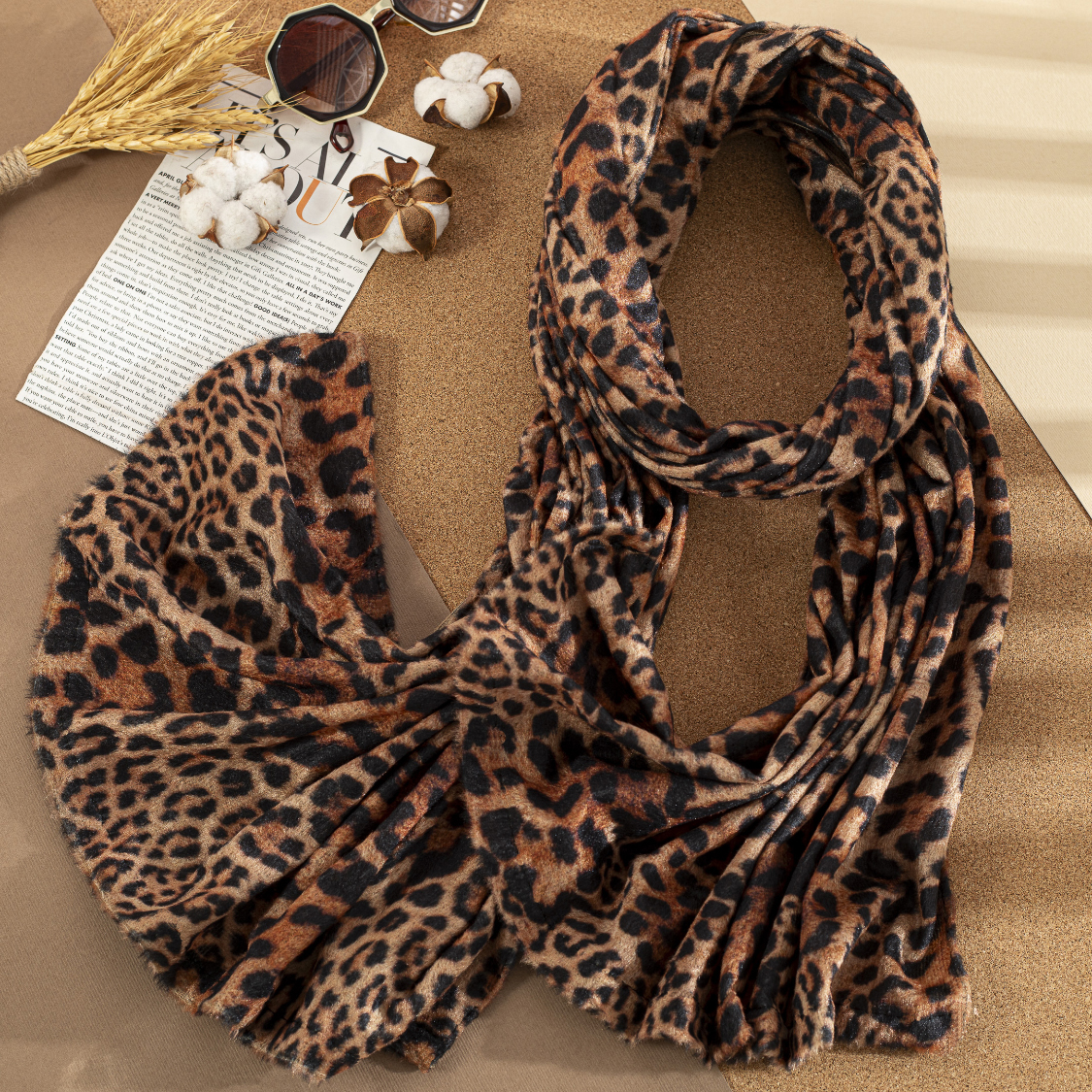 شال مخمل پلنگی بسته5طرحی کد sc36 (عمده)
