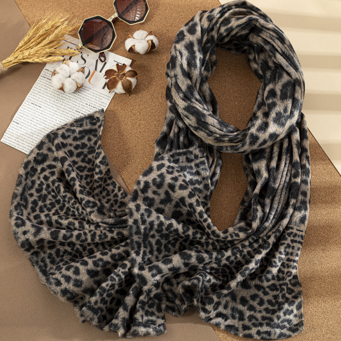 شال مخمل پلنگی بسته5طرحی کد sc37 (عمده)
