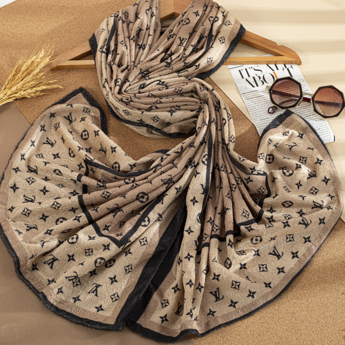 شال مخمل طرحبندی بسته5طرحی کد sc38 (عمده)
