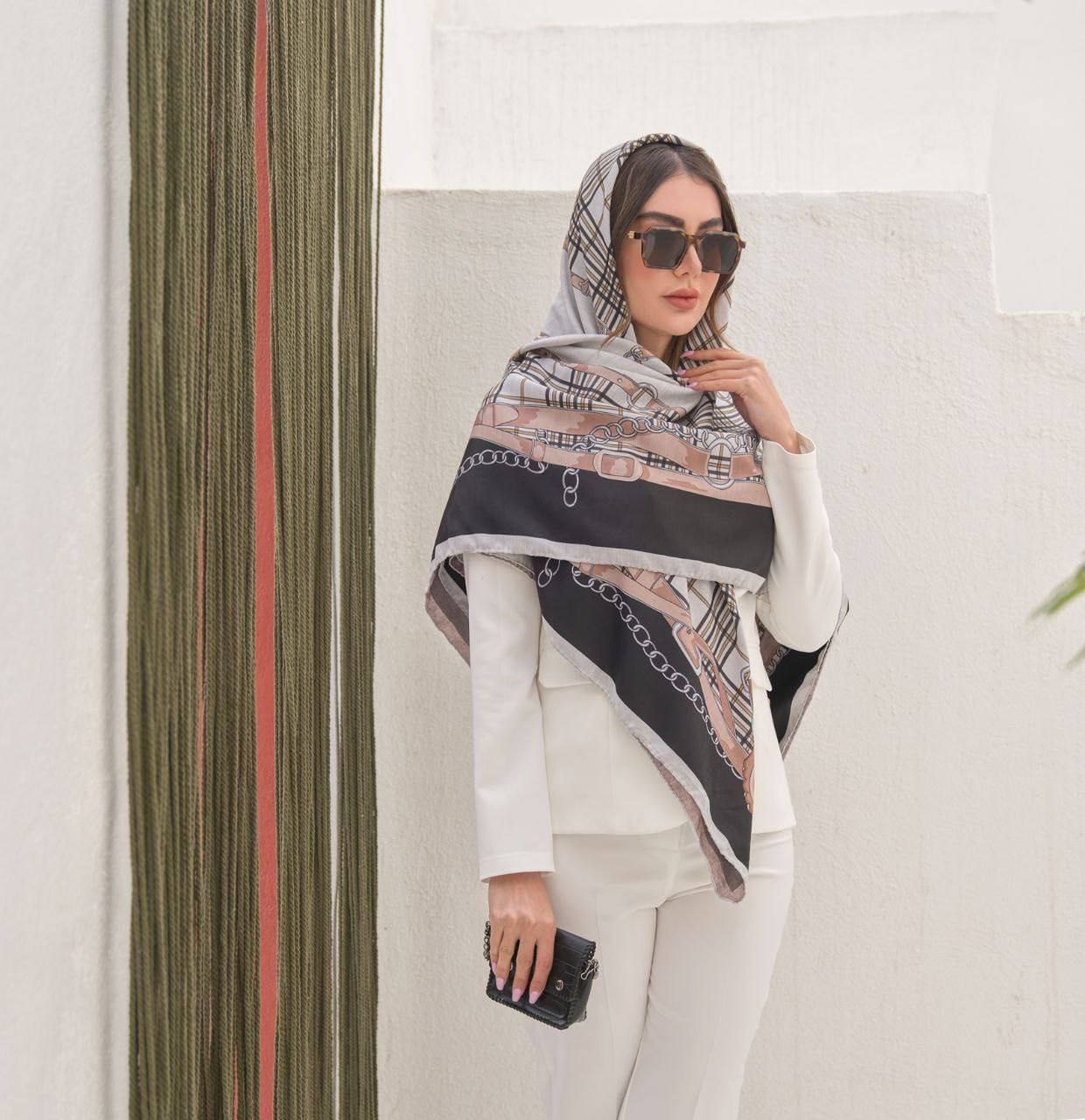 روسری پاییزه دوروچاپ بسته8طرحی کد rp3 (عمده)
