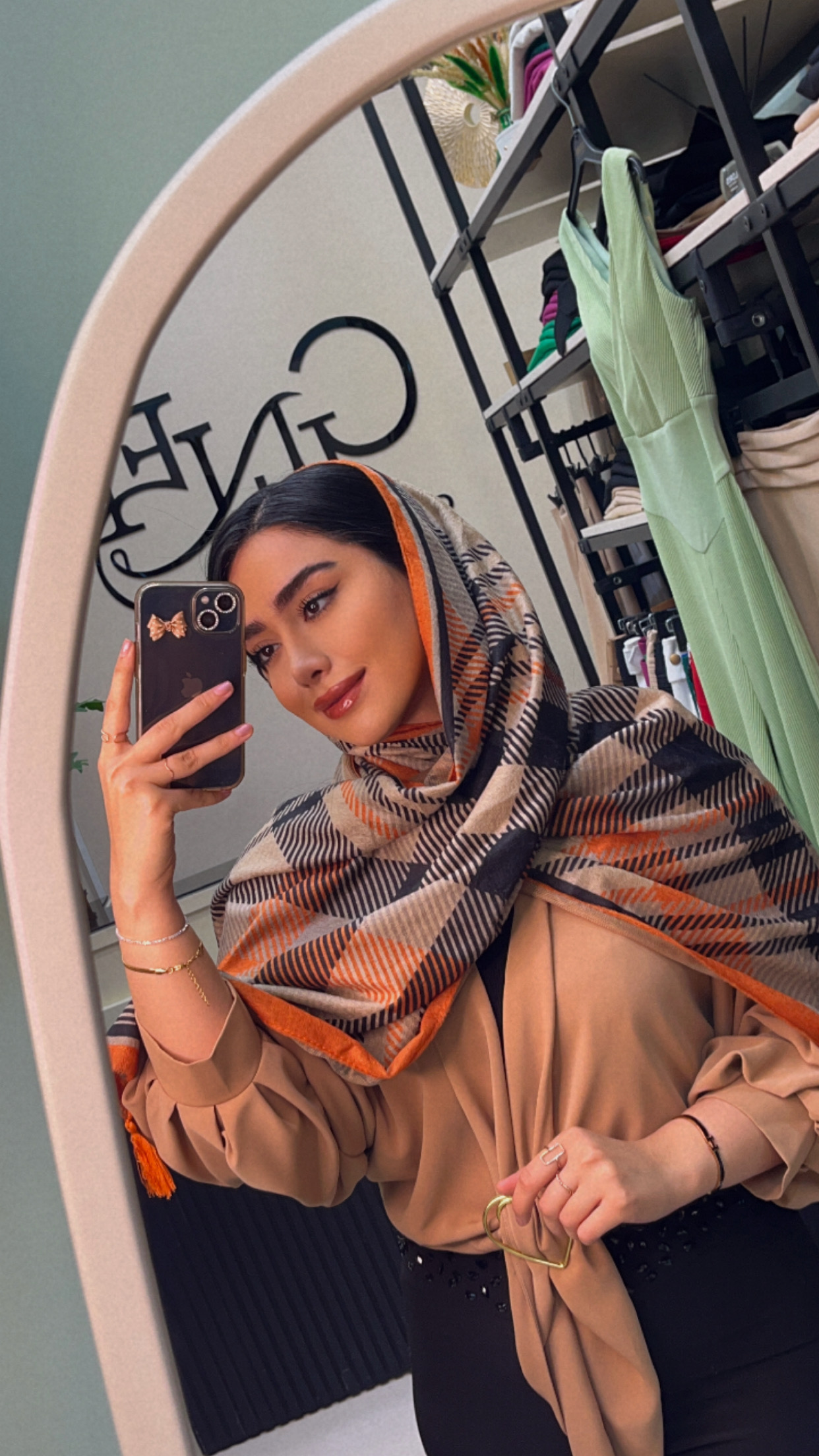 شال مخمل طرحبندی بسته10طرحی کد sc42 (عمده)
