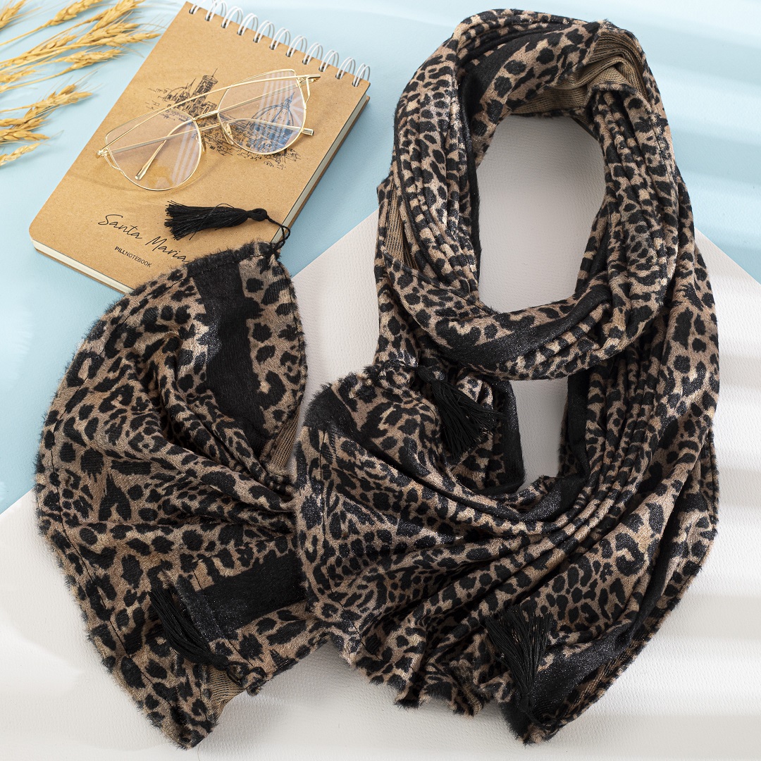 شال مخمل پلنگی بسته10طرحی کدsc46 (عمده)
