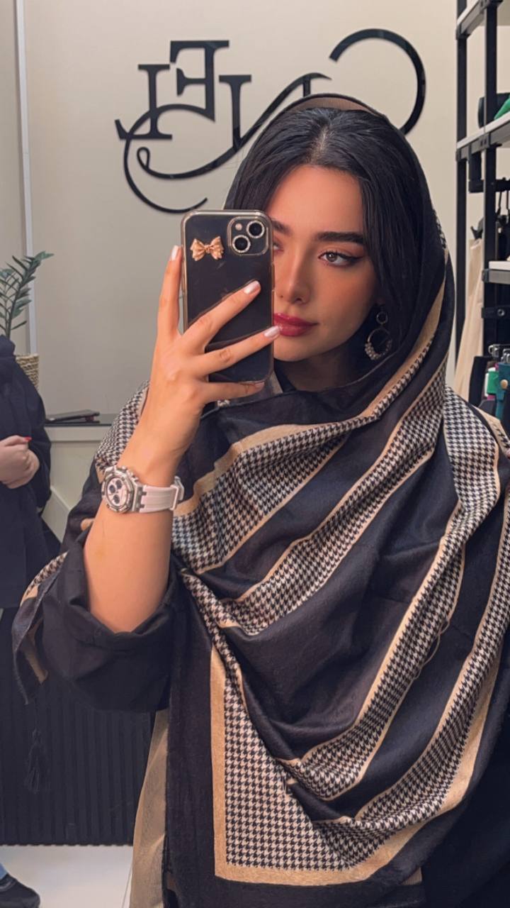 شال مخمل طرحبندی بسته10طرحی کدsc50 (عمده)
