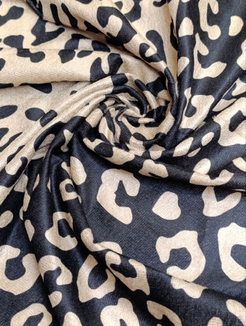 شال مخمل طرحبندی بسته10طرحی کدsc50 (عمده)
