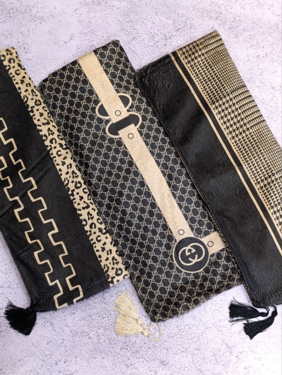 شال مخمل طرحبندی بسته10طرحی کدsc50 (عمده)
