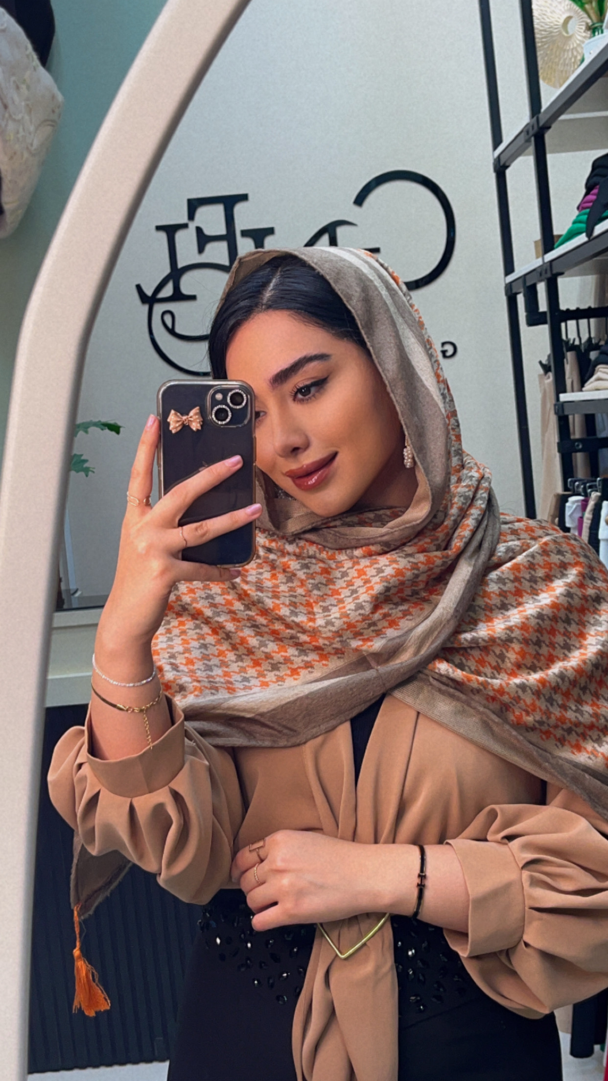 شال مخمل طرحبندی بسته8طرحی کد sc51 (عمده)
