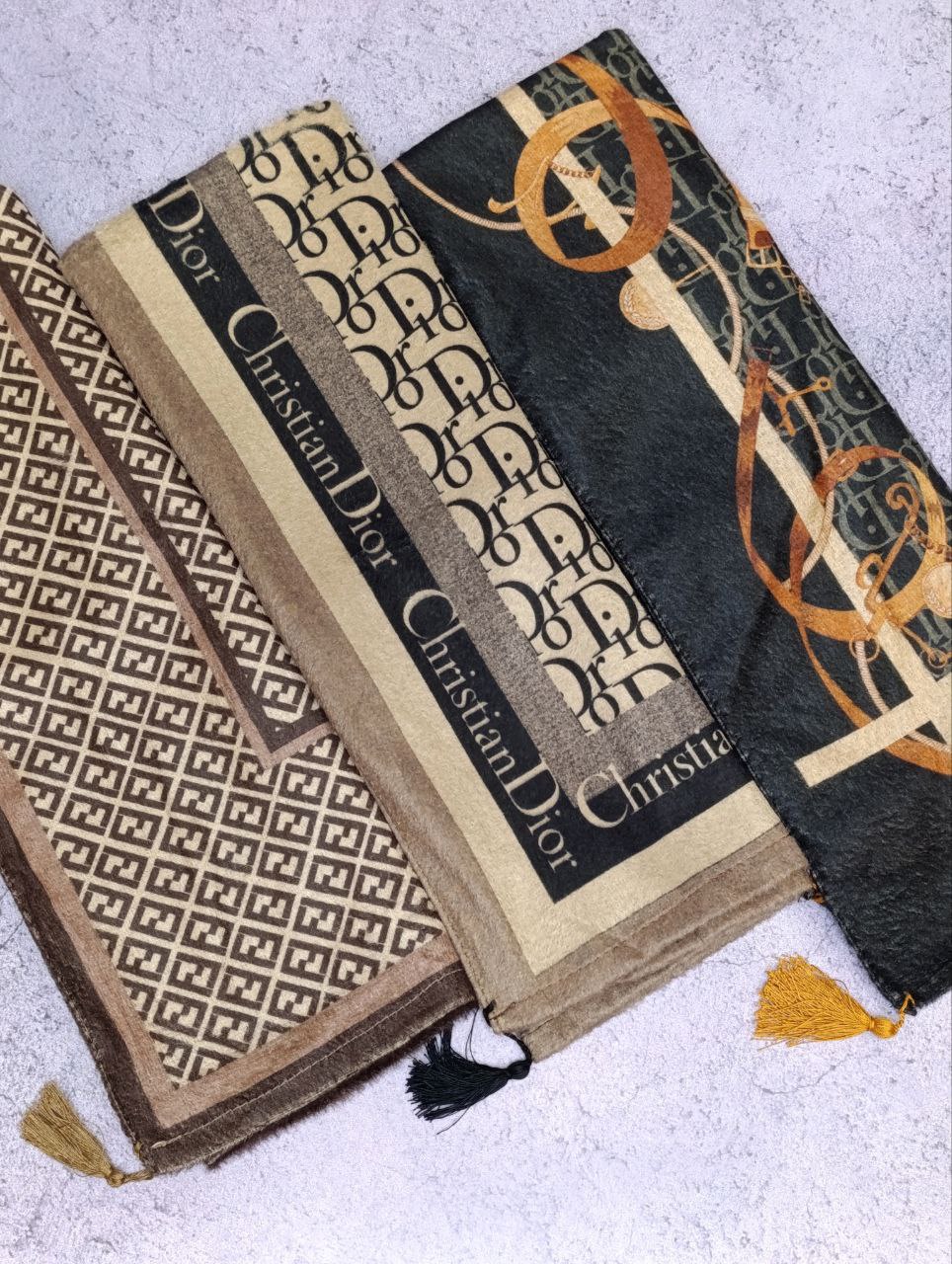 شال مخمل طرحبندی بسته10طرحی کد sc53 (عمده)
