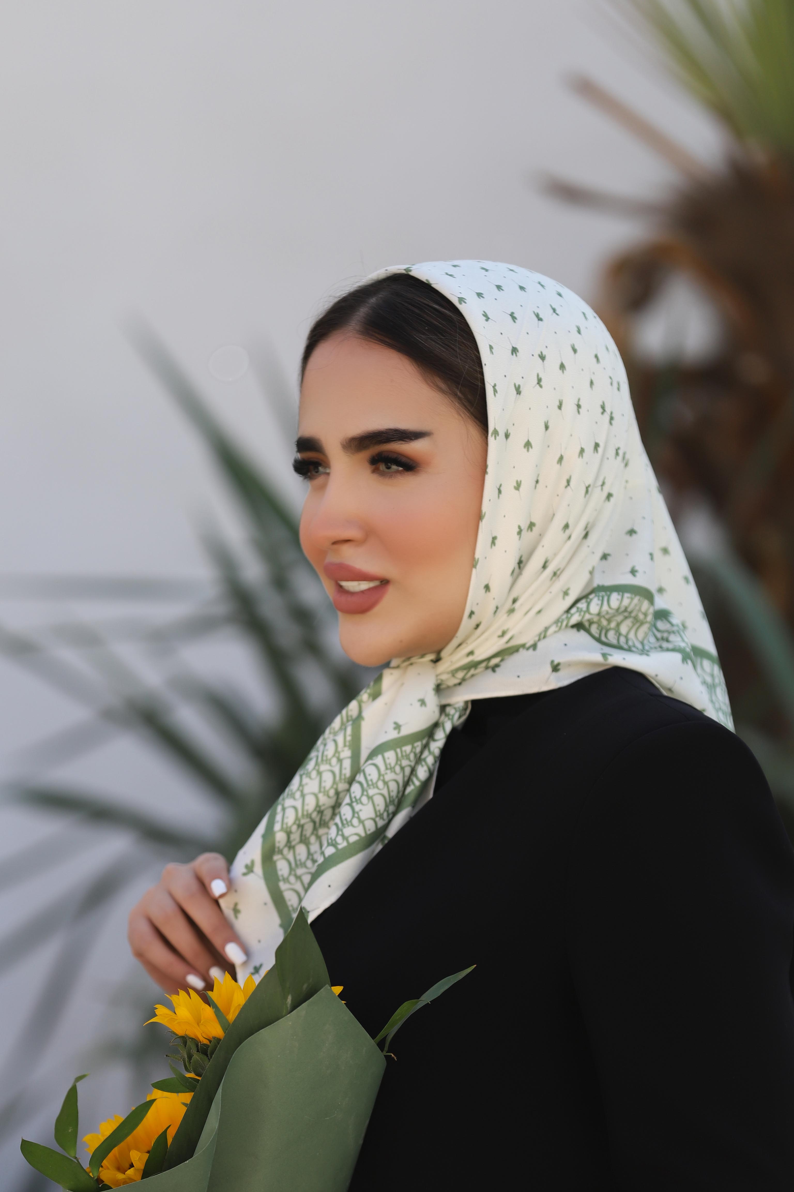 مینی اسکارف پاییزه طرحبندی بسته8طرحی کد mp3 (عمده)
