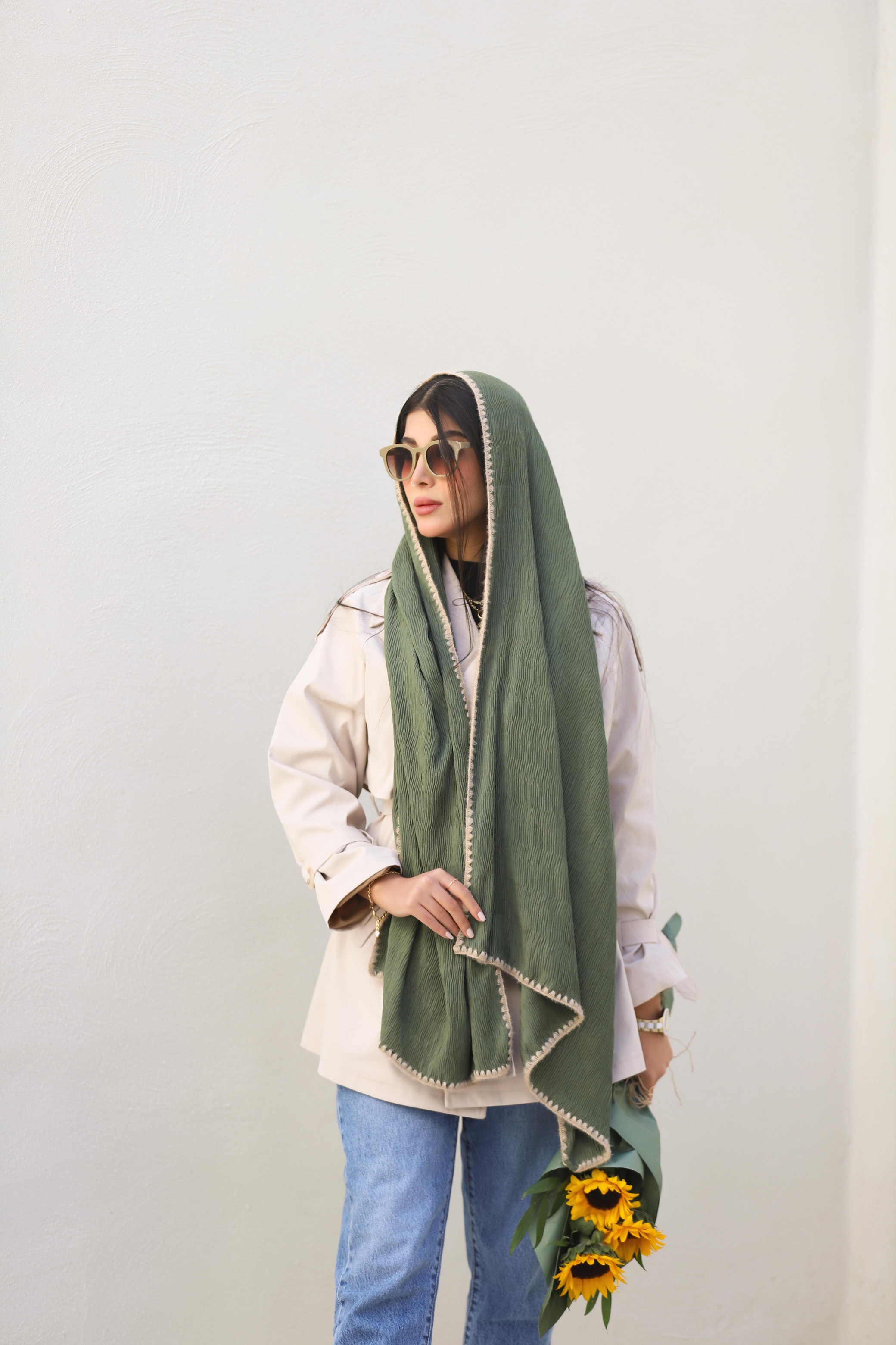 شال پلیسه دوربافت بسته16رنگی کد ps20 (عمده)
