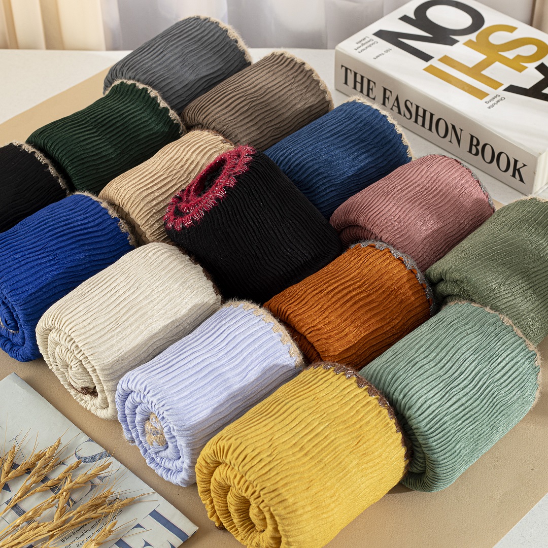 شال پلیسه دوربافت بسته16رنگی کد ps20 (عمده)
