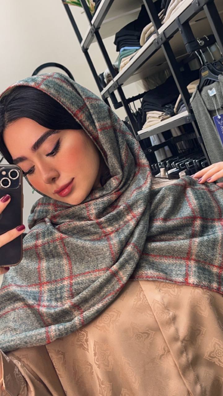 شال مخمل طرحبندی بسته10طرحی کد sc55 (عمده)
