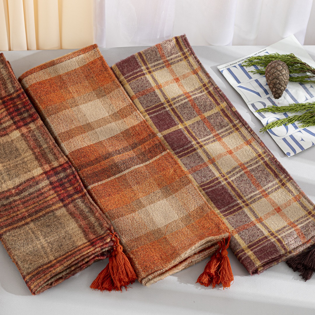 شال مخمل طرحبندی بسته10طرحی کد sc55 (عمده)
