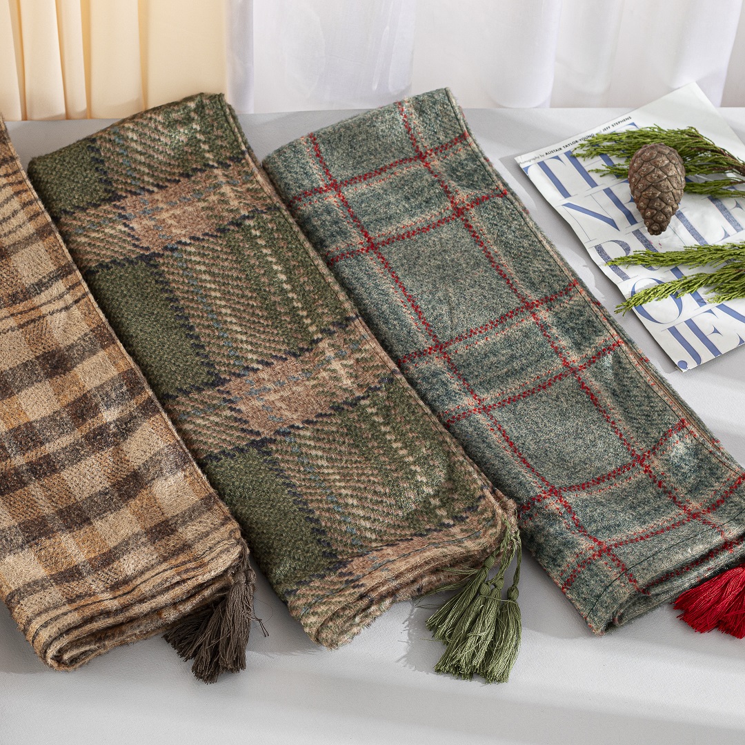 شال مخمل طرحبندی بسته10طرحی کد sc55 (عمده)
