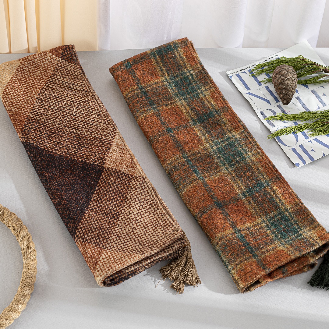 شال مخمل طرحبندی بسته10طرحی کد sc55 (عمده)
