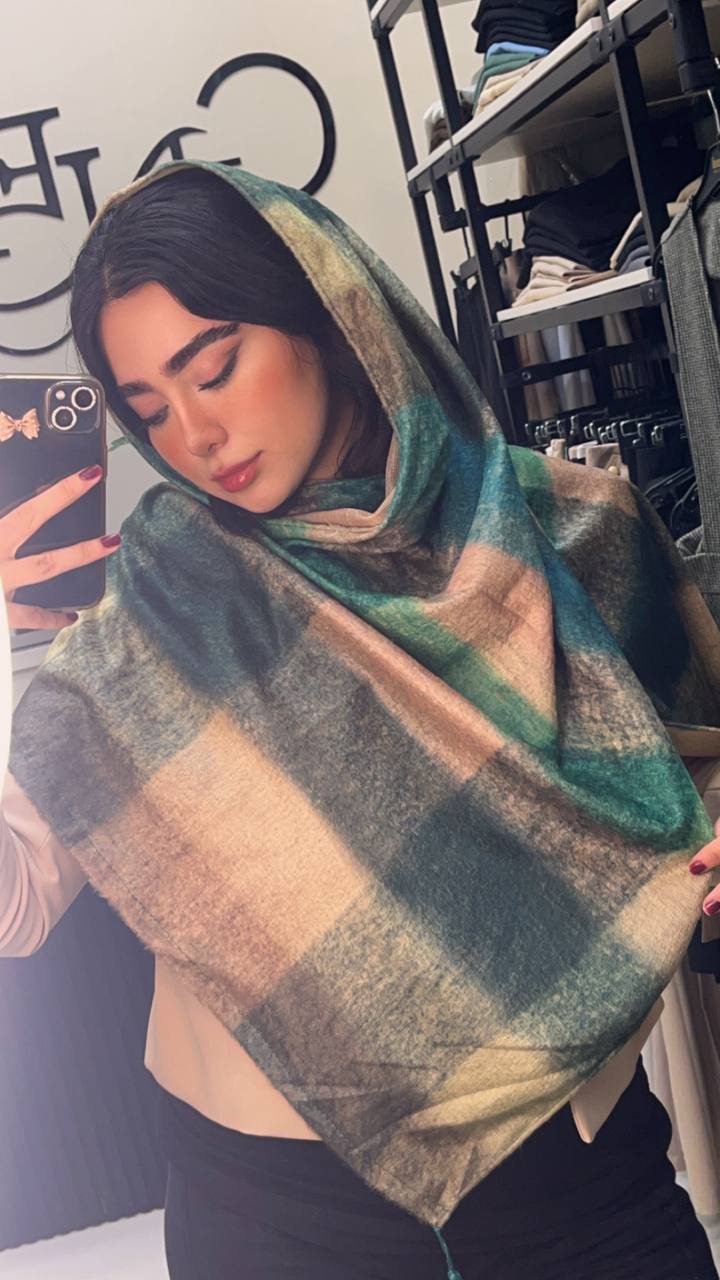 شال مخمل طرح بیگ اسکارف بسته8طرحی کد sc56 (عمده)
