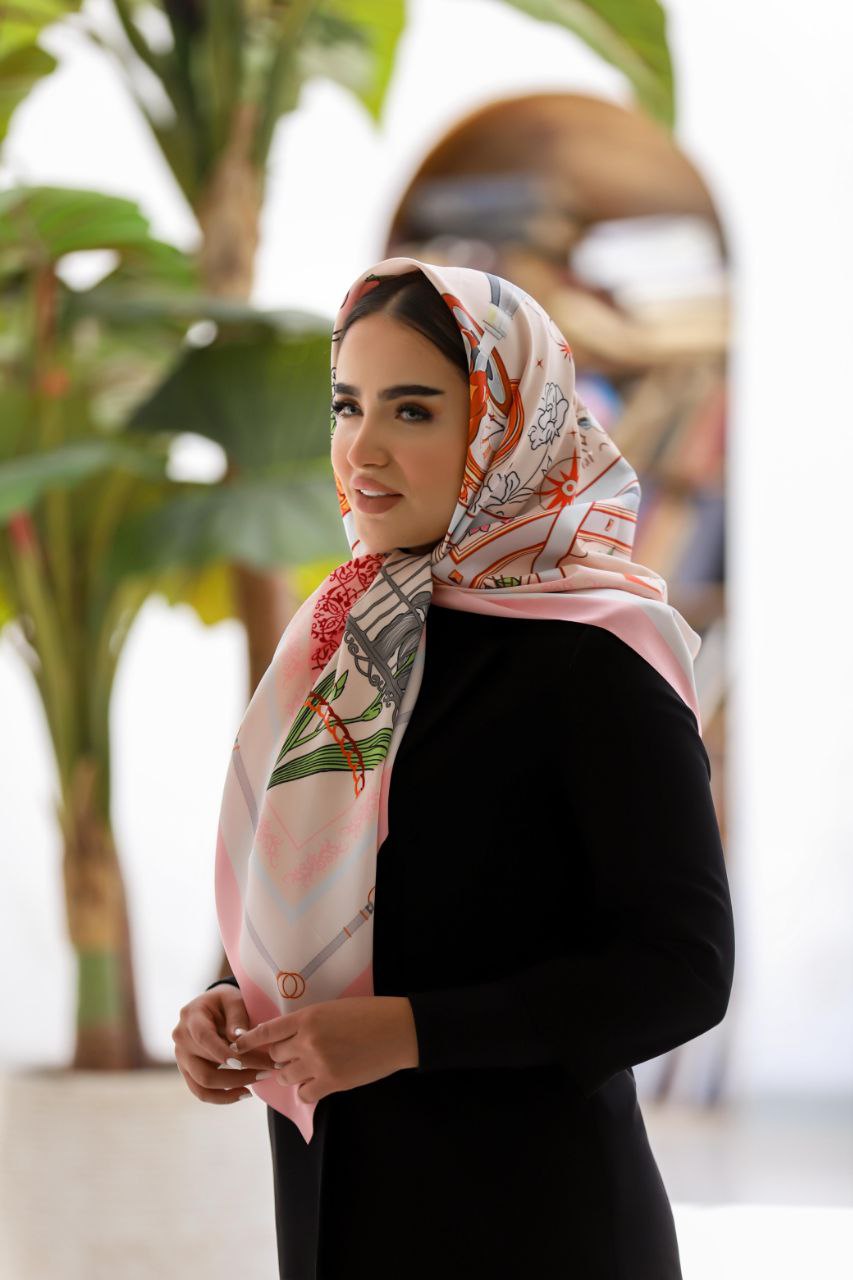 روسری ابریشم توییل سری انتخابی کد rp12 (عمده)
