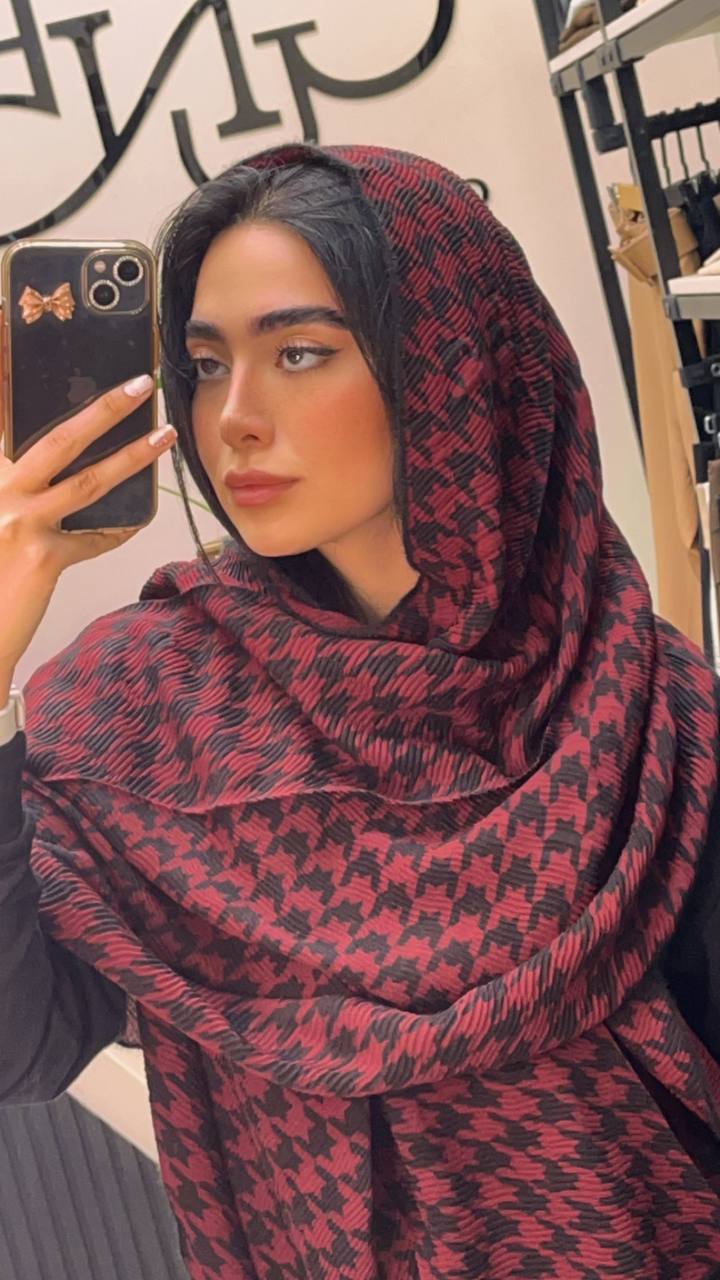 شال پلیسه طرحدار دورو لبه کنفی بسته10طرحیps24 (عمده)
