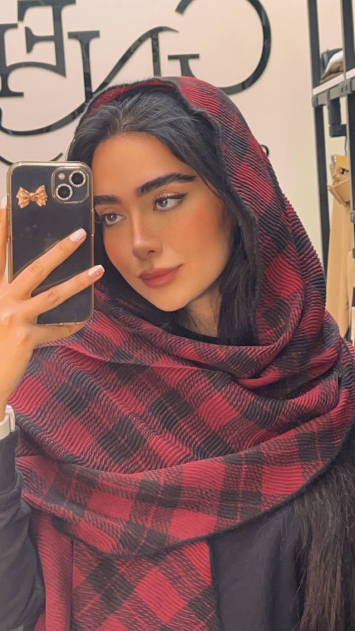 شال پلیسه طرحدار دورو لبه کنفی بسته10طرحیps24 (عمده)
