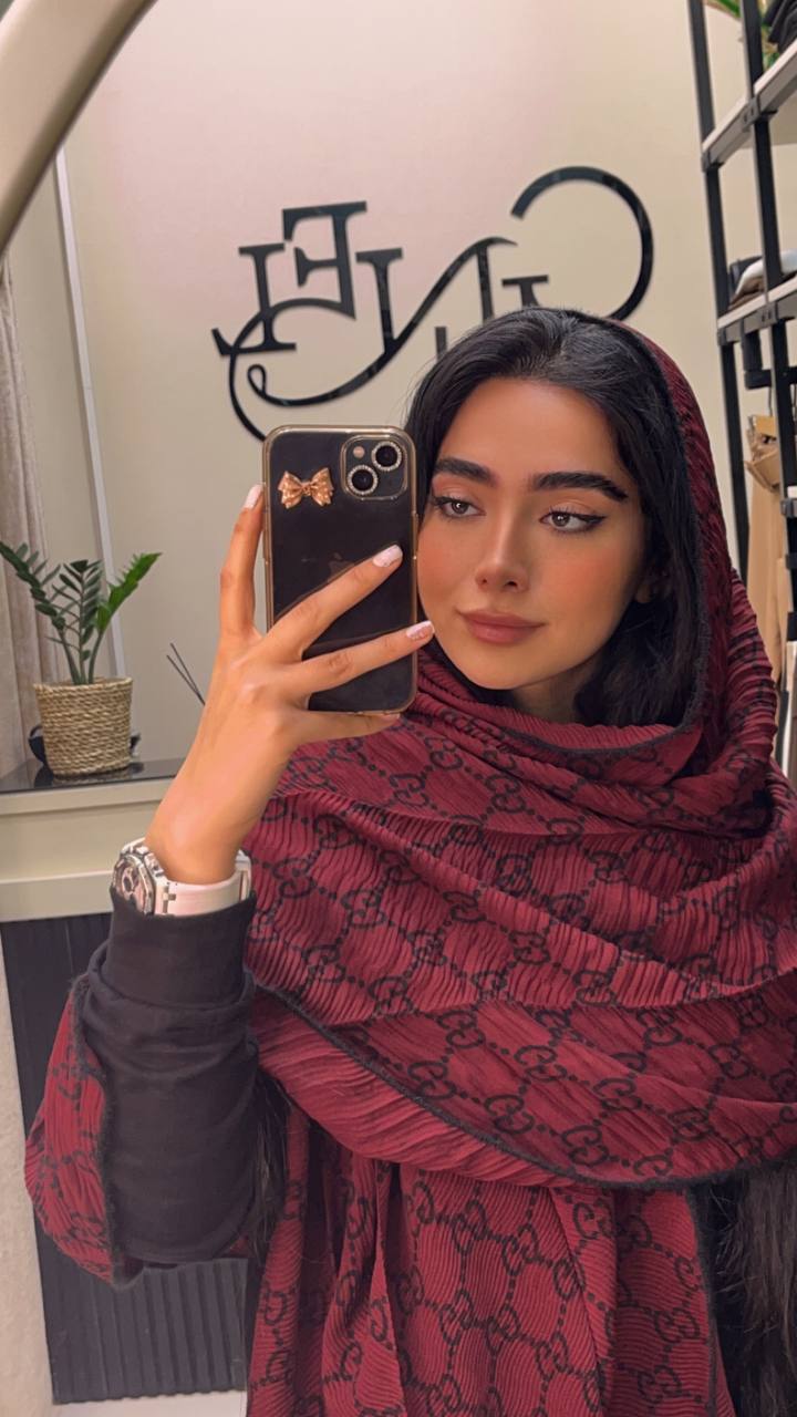 شال پلیسه طرحدار دورو لبه کنفی بسته10طرحیps24 (عمده)
